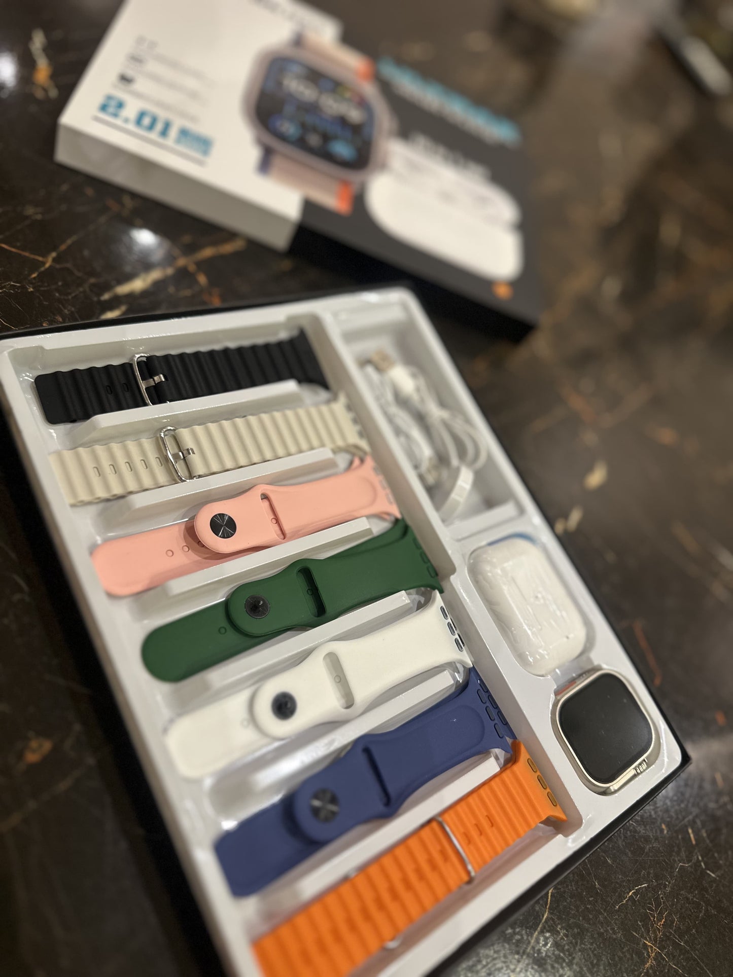Crown H59 Ultra 2 (10 in 1) With Earbuds & Straps